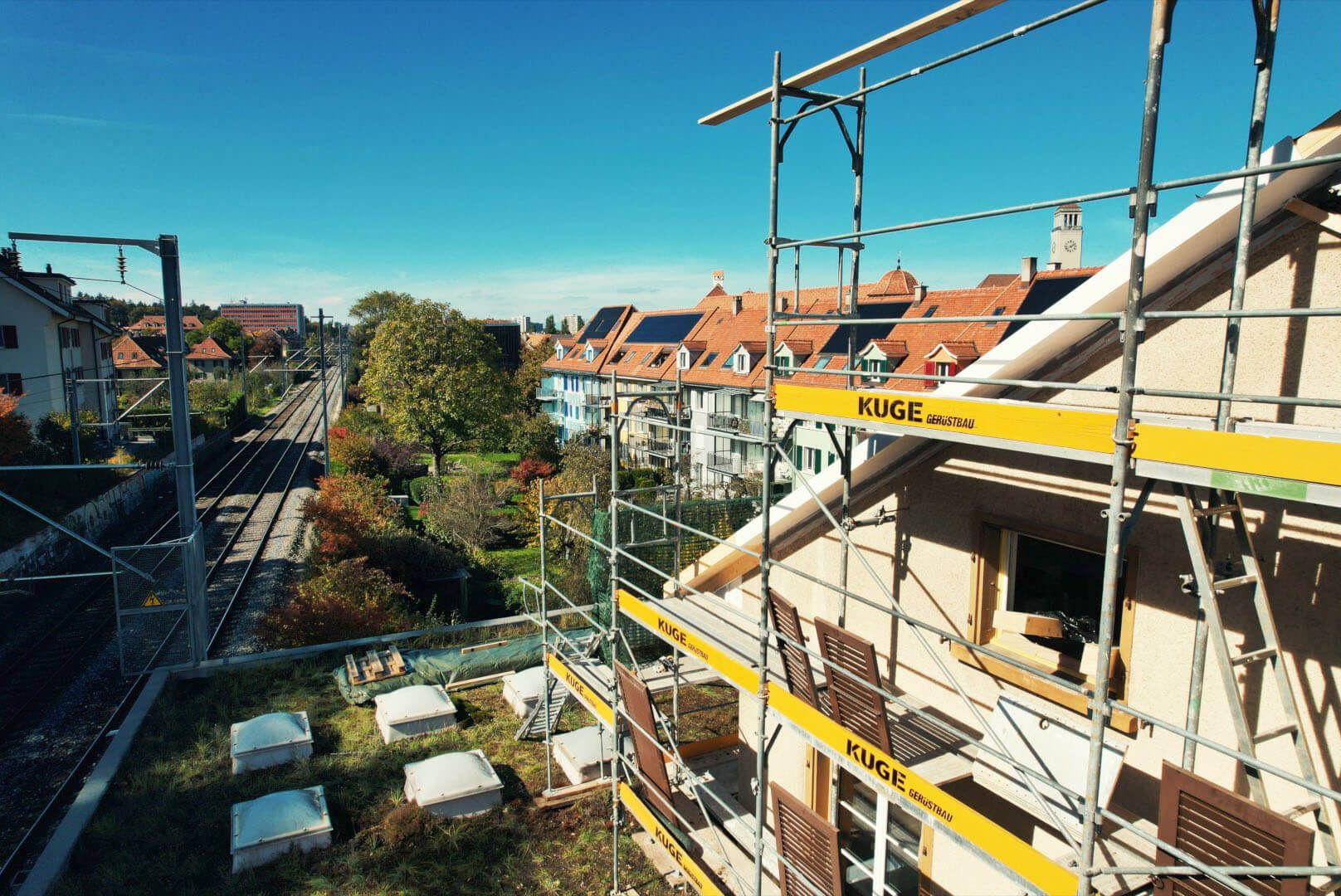 Fassadengerüste in der Region Thun – Foto: KUGE Bau AG