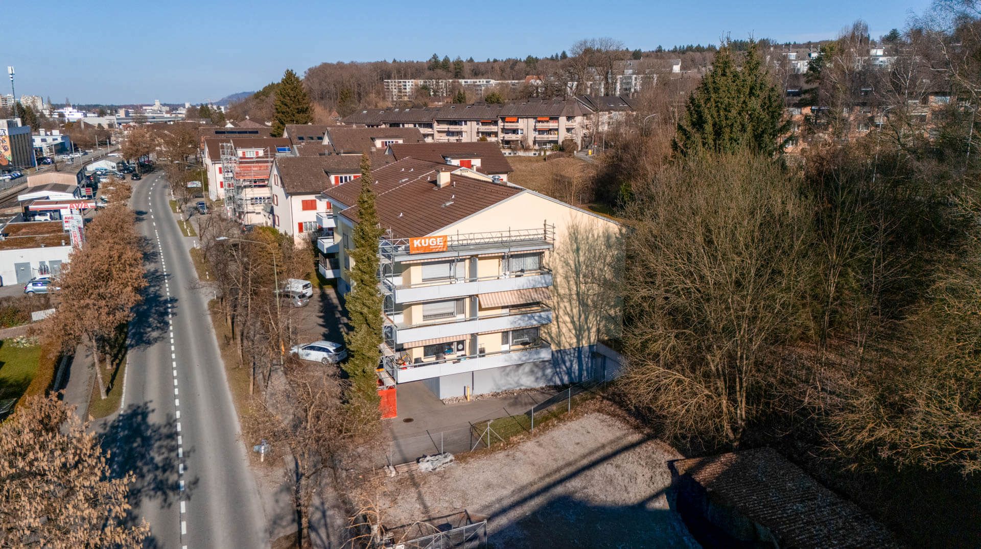 Gerüst Express Thun – Notfall-Montage an einem Gebäude in der Region Thun – Foto: KUGE Bau AG